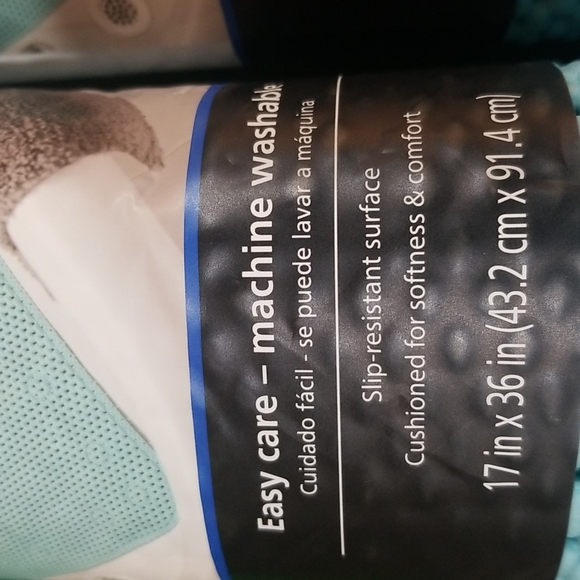 Cushioned bath mat - Picture 2 of 4